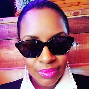 Meet your Posher, Carmella